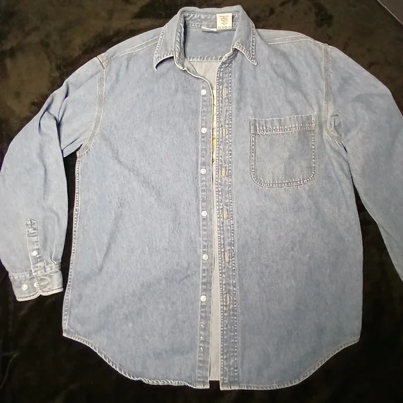 Disney Store Denim Button Up Shirt M Winnie The Pooh Tigger Eor Owl Piglet - Picture 3 of 12